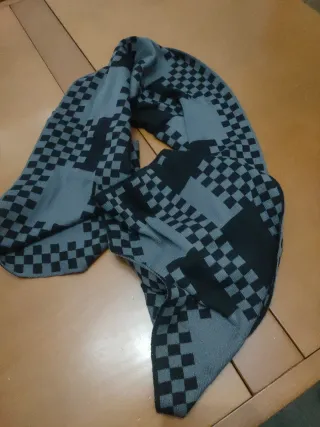 Bufanda hombre cuadros gris y negro