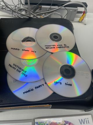 Nintendo Wii con Wii Fit Plus y juegos