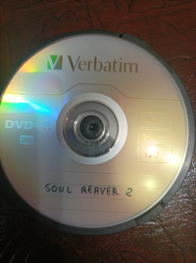 2 PlayStation 2 (PS2) Argento e Nero con controller