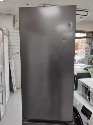 NEVERA SAMSUNG NUEVA CON TARA UNA AÑOS DE GARANTÍA