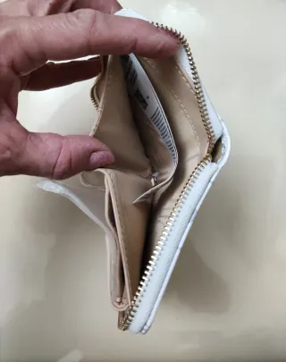 Portafoglio Guess Bianco Logo Grigio