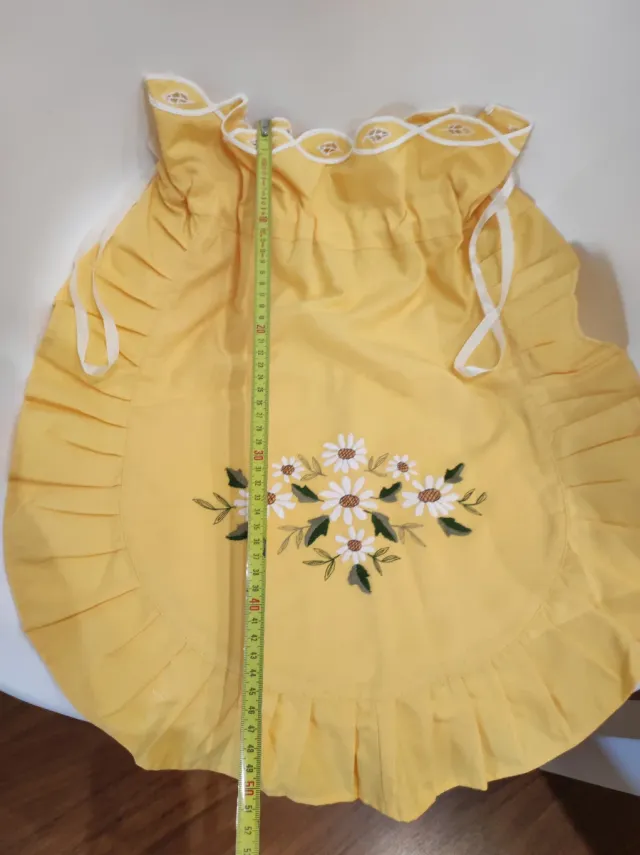 Borsa di cotone giallo con ricamo di margherita