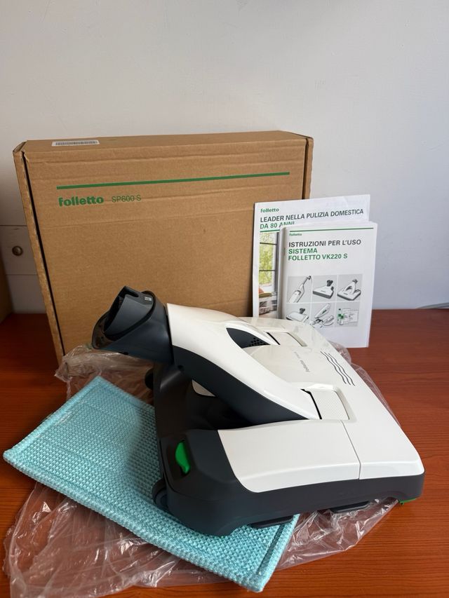 Folletto lavapavimenti sp600s