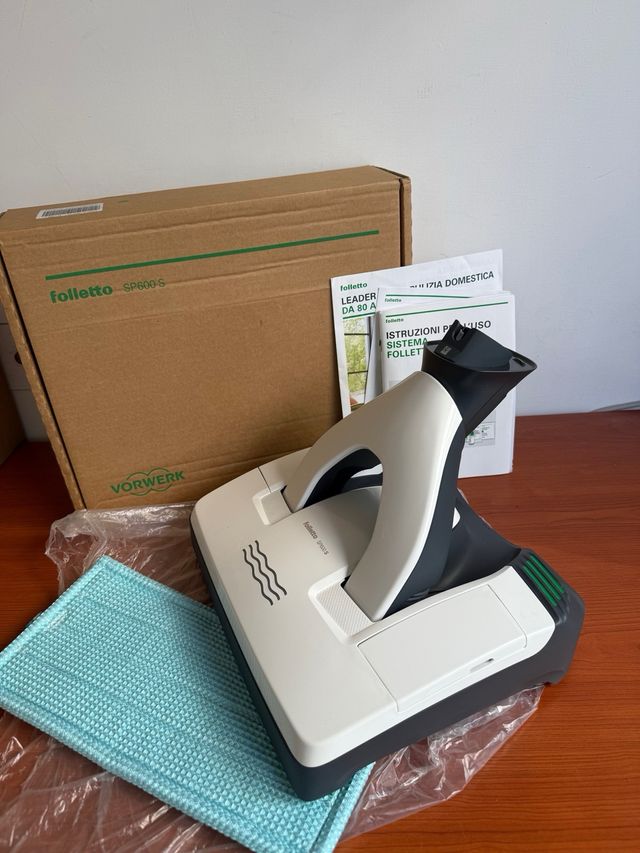 Folletto lavapavimenti sp600s