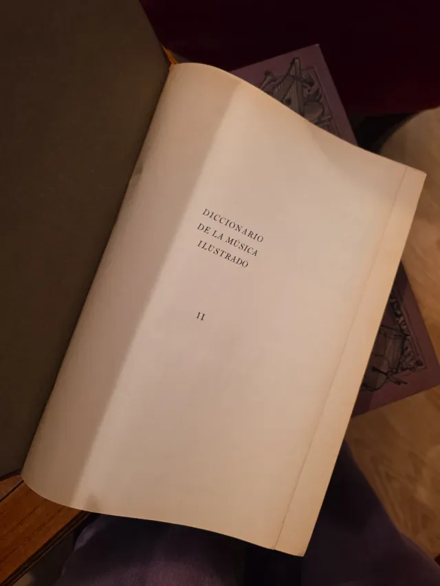 Diccionario de la música  Ilustrado