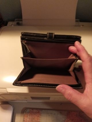 Cartera de piel con estampado animal