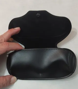 FUNDA GAFAS SOL CARRERA CLÁSICA NEGRA
