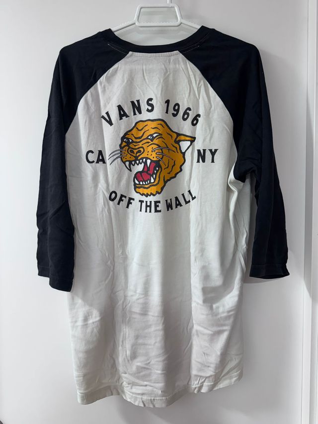 Playera Vans Raglan Negra Blanca