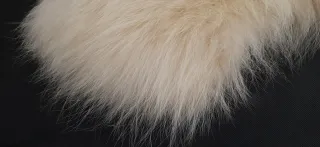 Collo pelliccia ecologica beige/bianco