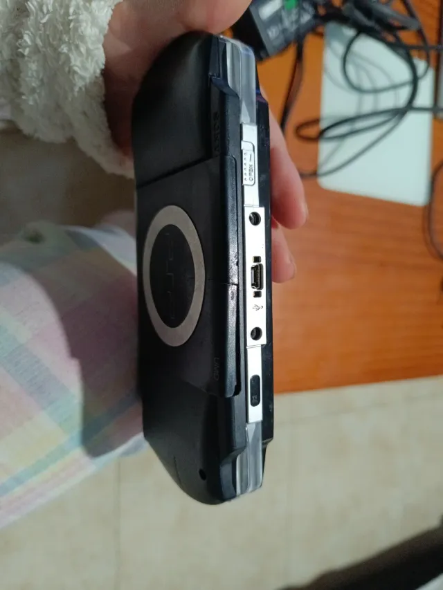 PSP Sony con caricatore