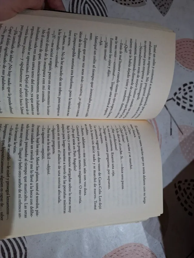 Crepúsculo (Saga Crepúsculo 1) (Spanish Edition)