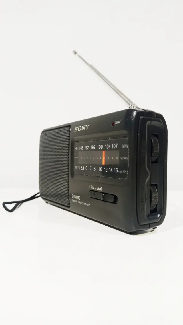 RADIO TRANSISTOR ANALOGICO SONY ICF 390