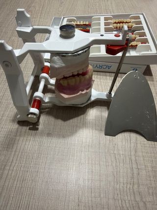 Máquina Prótesis Dental Articulador