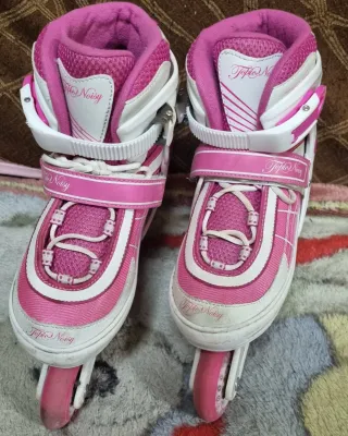 Patines en línea rosas Topic Noisy