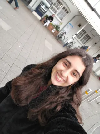 Cuido niños y niñas, tengo experiencia.