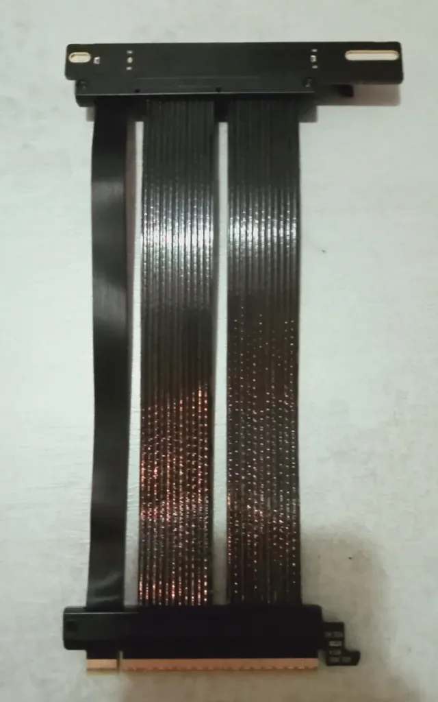 Cabo Elevador PCIe 4.0 200mm Preto