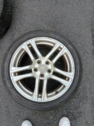 Llantas 17 con cubiertas de invierno