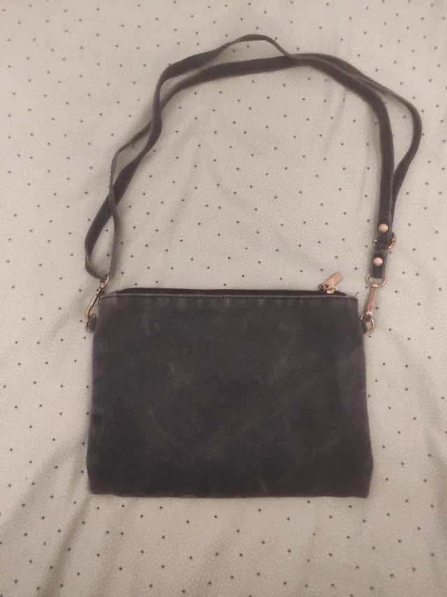 1€  Bolso vaquero con estrella dorada