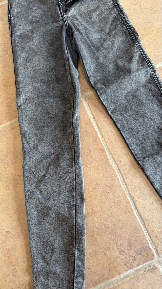 Pantalones pitillos vaqueros grises - XS