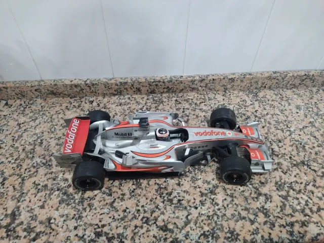 Macchina F1 Vodafone 2010