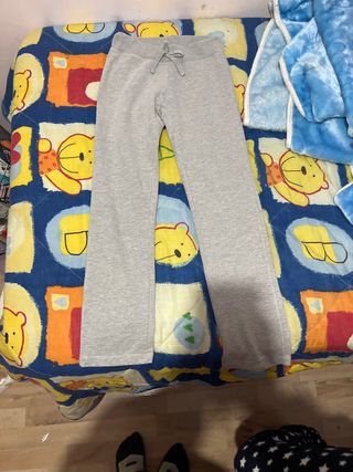 Pantalón gris