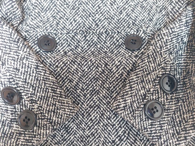 Abrigo estilo trench mujer