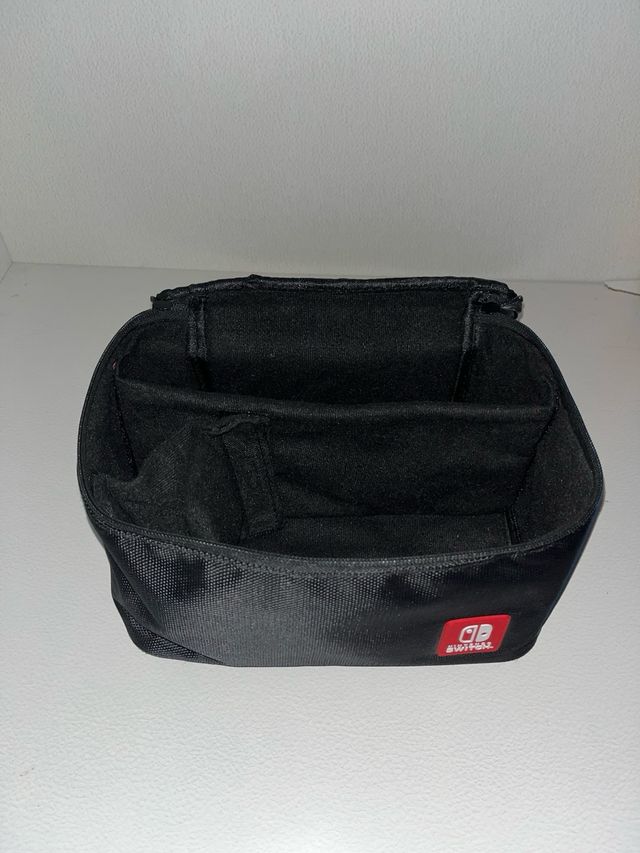 Pacchetto Nintendo Switch OLED + Accessori