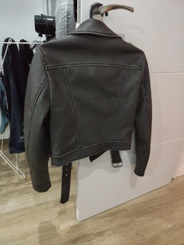 Chaqueta polipiel efecto cuero Talla XS