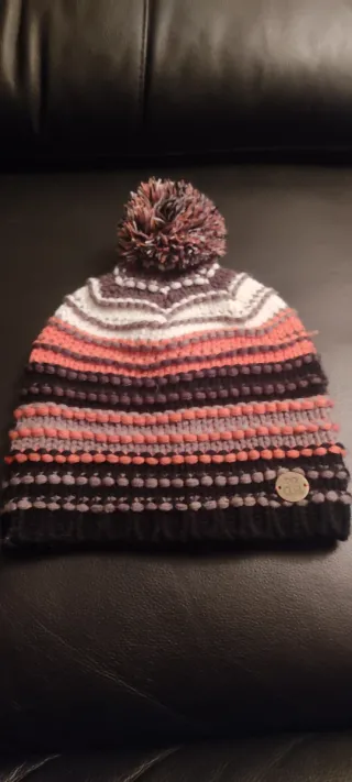 Gorro Rip Curl Negro y Rosa