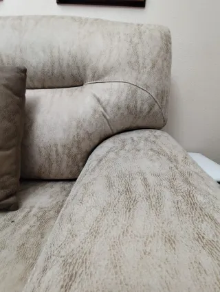 Sofá de 2 plazas en tela beige y marrón