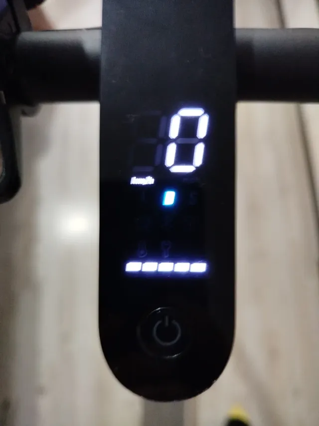 Patinete Eléctrico Xiaomi Serie 3 Blanco + Casco