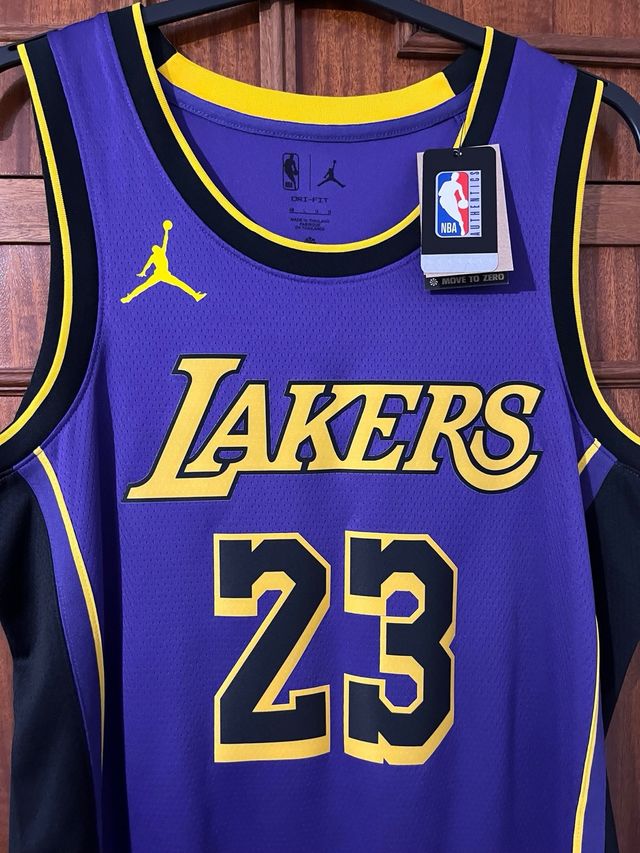 Camiseta Morada NBA Lakers LeBron James 23