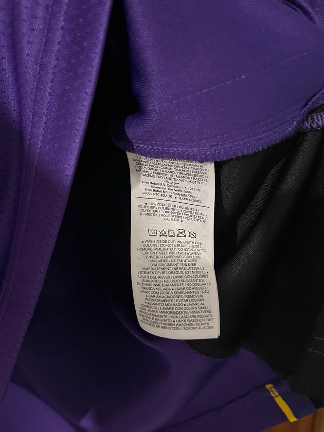 Camiseta Morada NBA Lakers LeBron James 23
