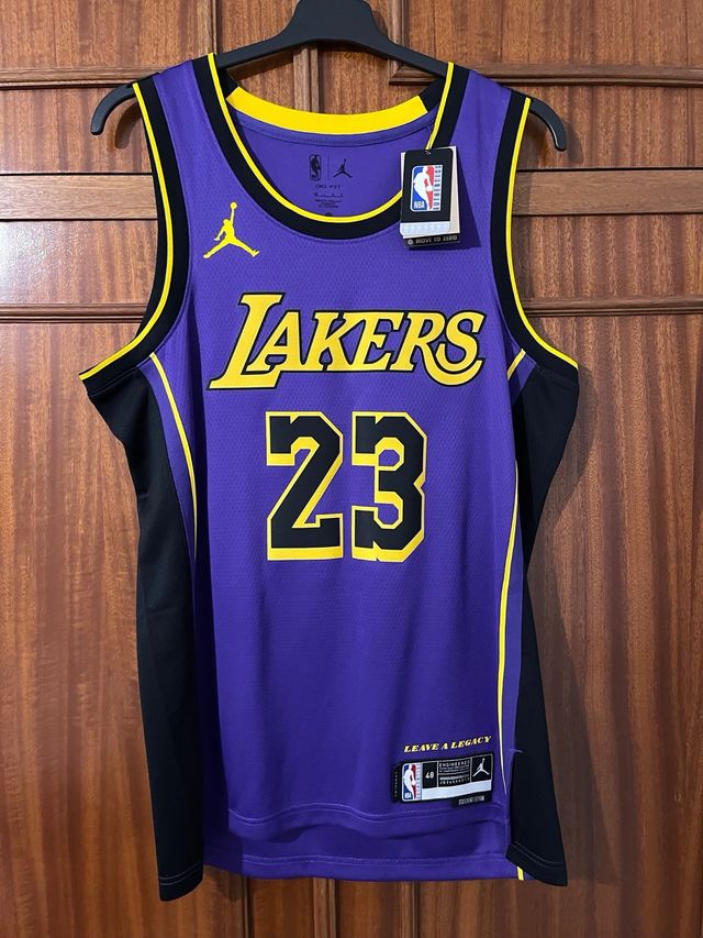 Camiseta Morada NBA Lakers LeBron James 23