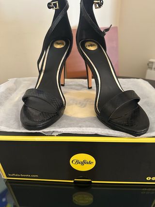 Tacones Buffalo Negros
