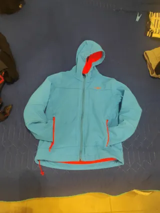 Giacca CMP azzurra con cappuccio