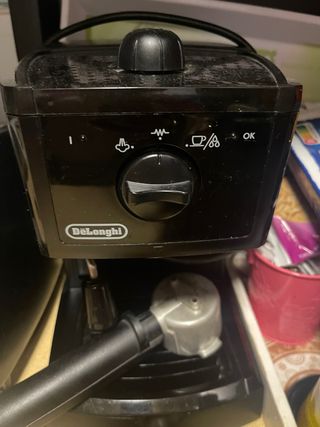 Macchina da caffè DeLonghi nera