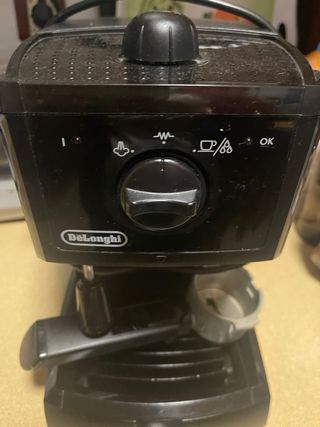 Macchina da caffè DeLonghi nera