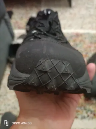 Zapatos de montaña negros