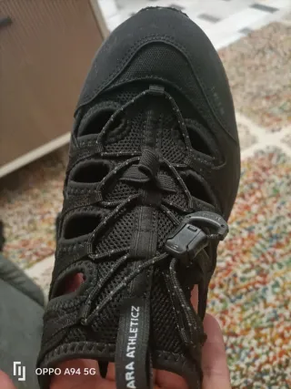 Zapatos de montaña negros