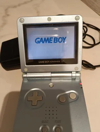 Nintendo Game Boy Advance SP Plata