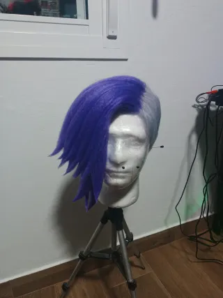 Peluca Page One Estilizada Morado/Blanco