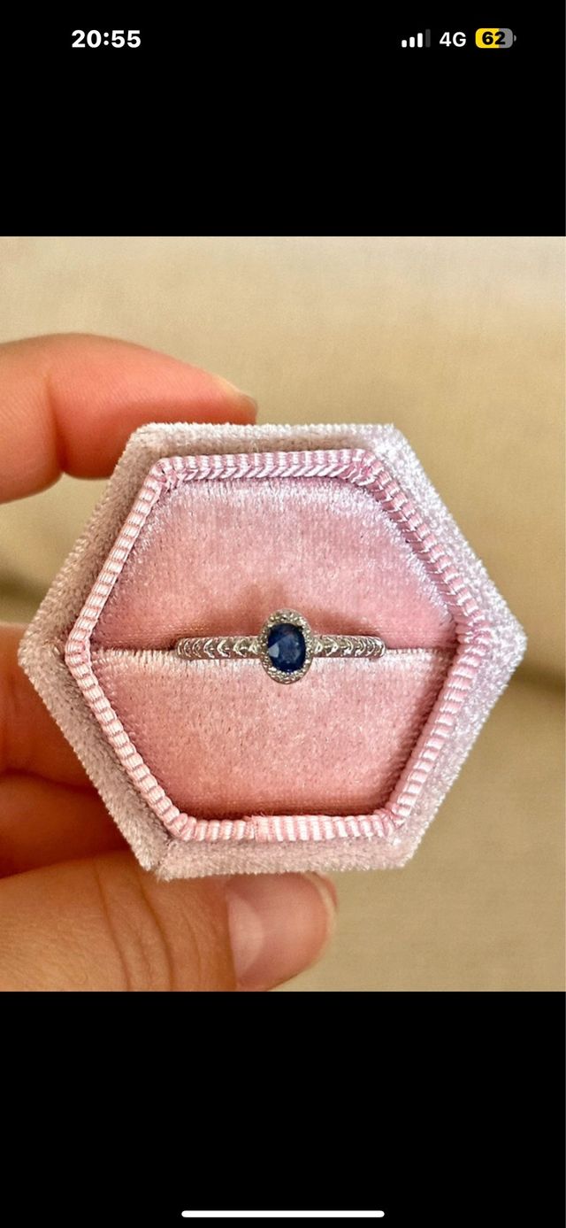 Anello con Zaffiro Blu