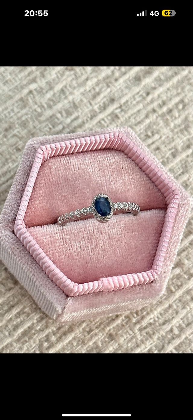 Anello con Zaffiro Blu