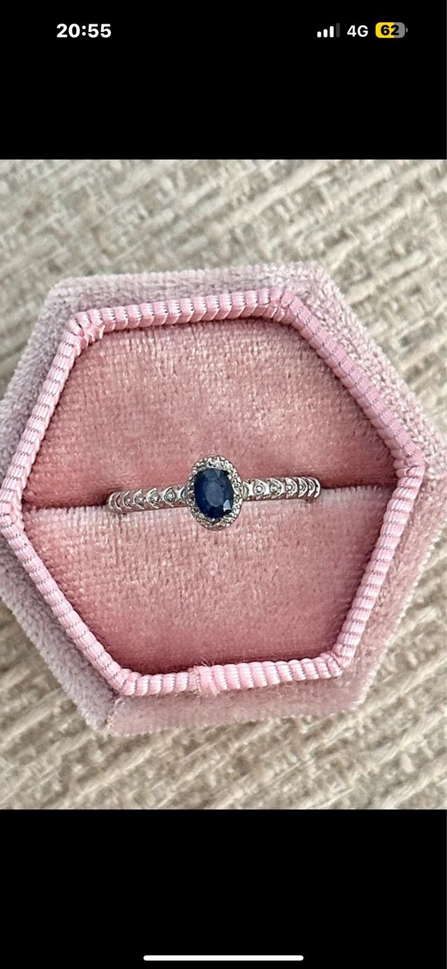 Anello con Zaffiro Blu