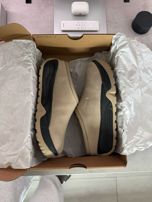 Nike ACG Mules Beige/Negro