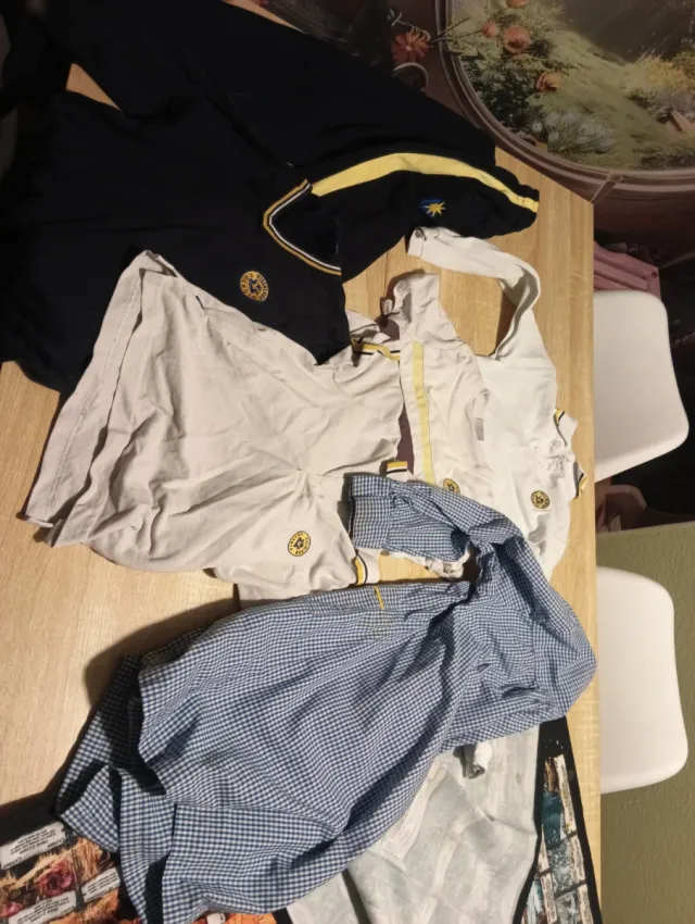 Conjunto ropa y mochila Villalkor