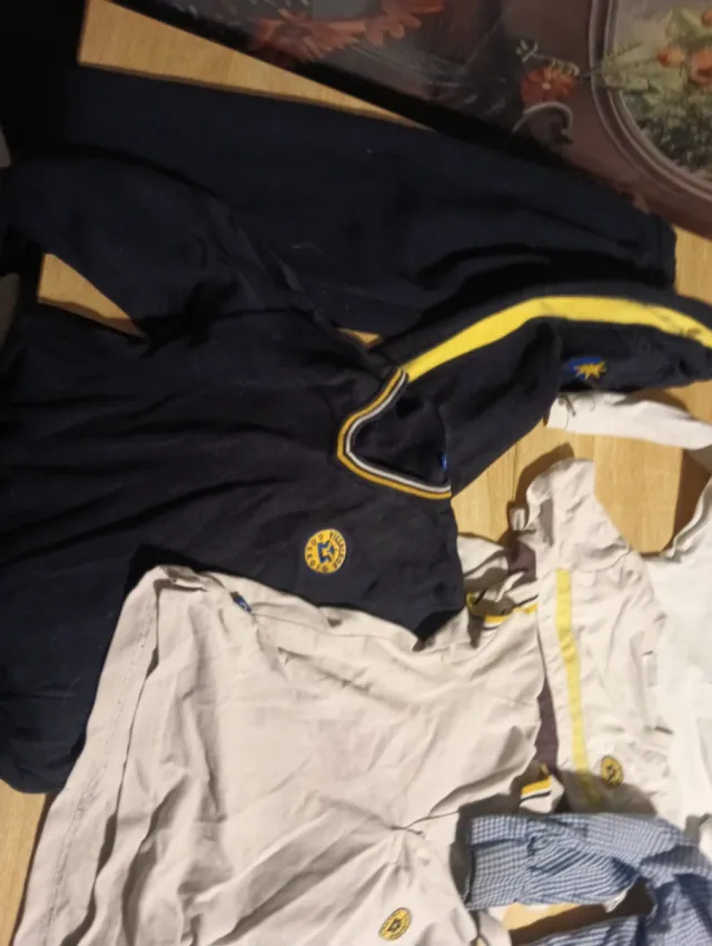 Conjunto ropa y mochila Villalkor