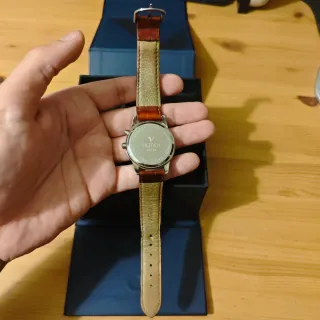 Reloj Viceroy Unisex Rojo y Plateado