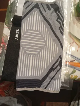 Rodillera Talla S con Correa Extraíble